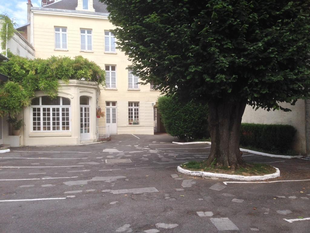 Hotel Memorial Saint-Quentin (Aisne) Exterior foto